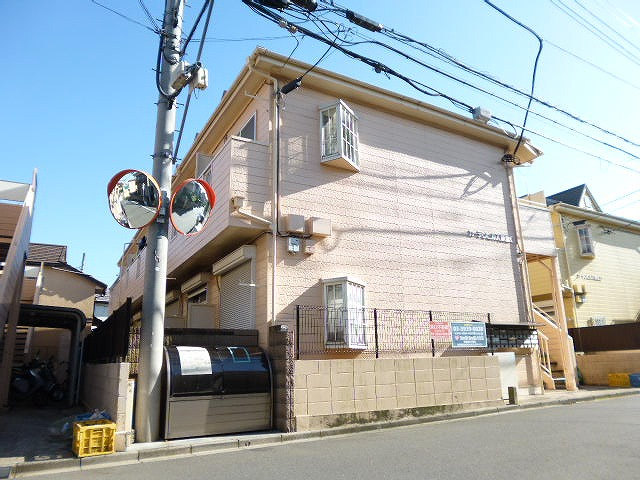 ガーデンヒルズ新倉C